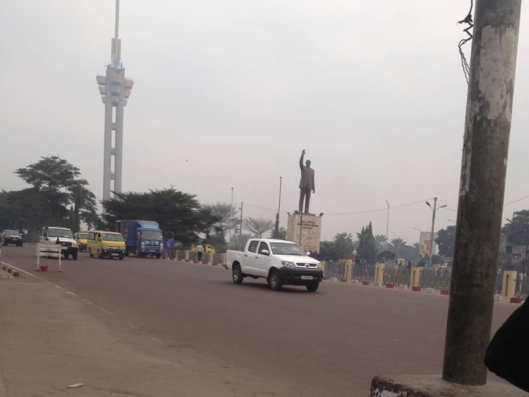 Place de l'échangeur limete lamuka marche