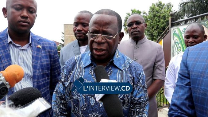 Bahati Lukwabo suspendu du FCC pour insubordination à Joseph Kabila Bahati Lukwabo suspendu du FCC pour insubordination à Joseph Kabila