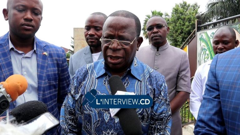 Bahati Lukwabo suspendu du FCC pour insubordination à Joseph Kabila