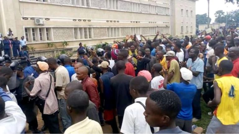 kananga déplacé d'angola