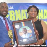 première édition des trophées excellents de la rdc député Jean Paul Lumbulumbu