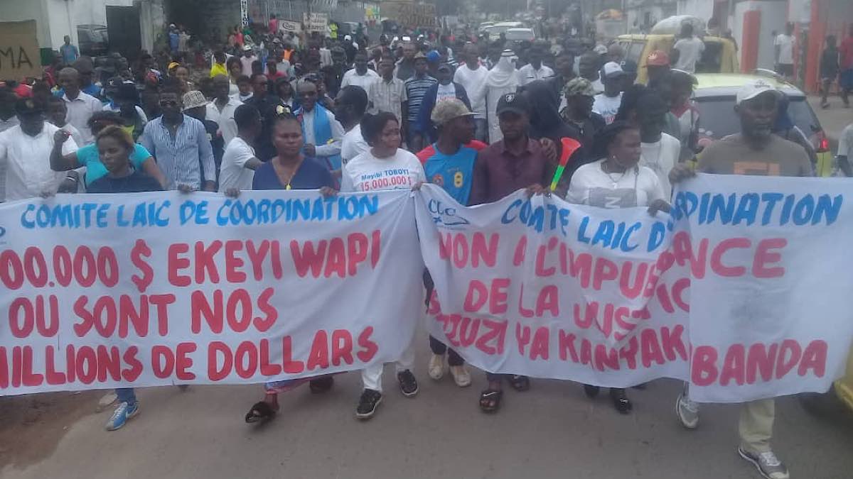 Kinshasa/Marche du CLC: À Tshangu, les manifestants scandent des chansons pour dénoncer la disparition de 15 millions USD