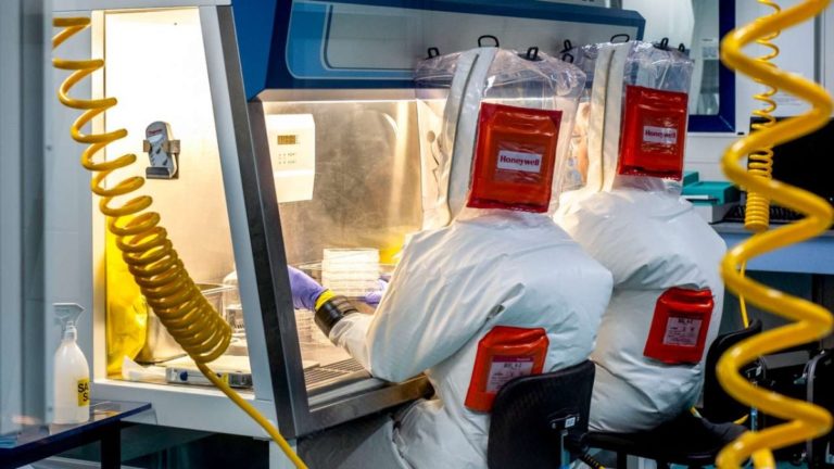 laboratoires mobiles ebola