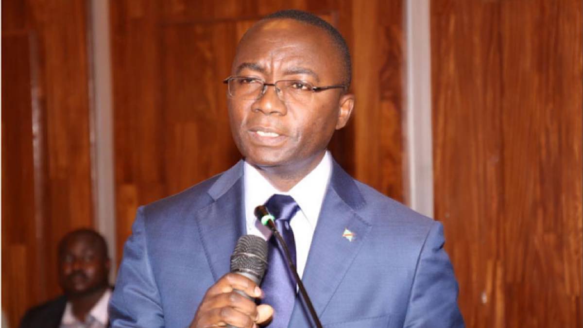 3AEF5BF4 3C0E 42FA B761 2E5042E33C3F