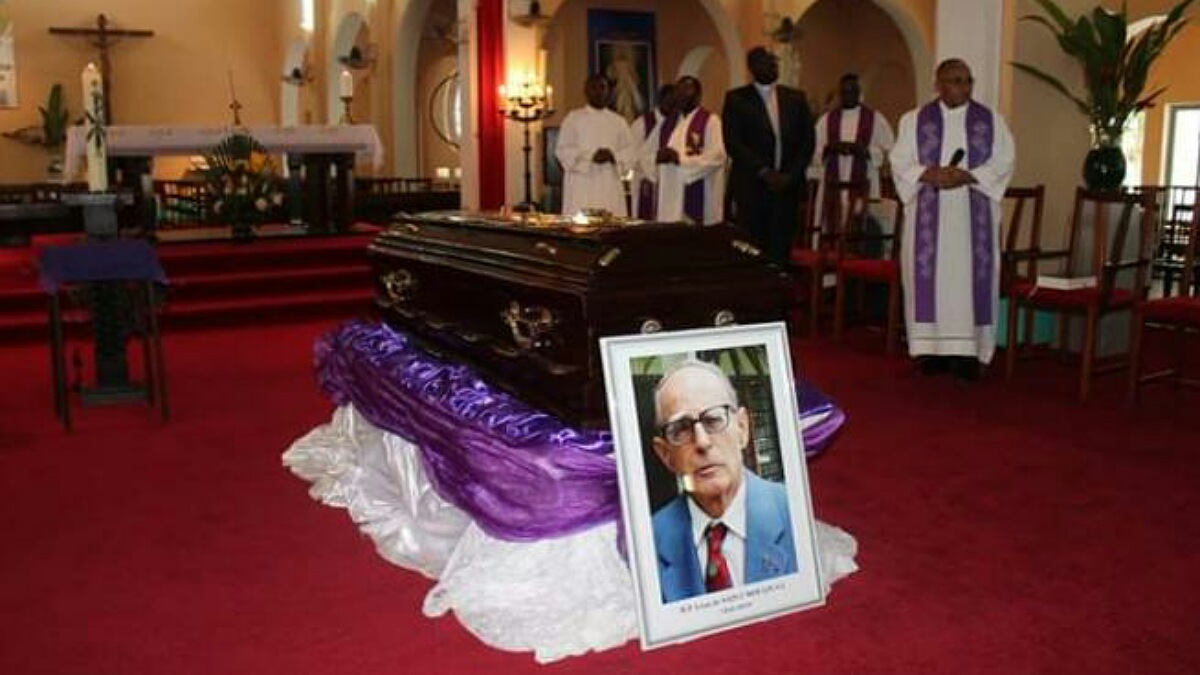 Reverand père leon hero national à titre posthume