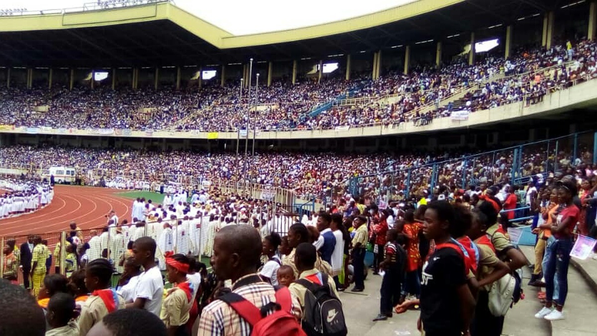 début de messe du cardinal Ambongo
