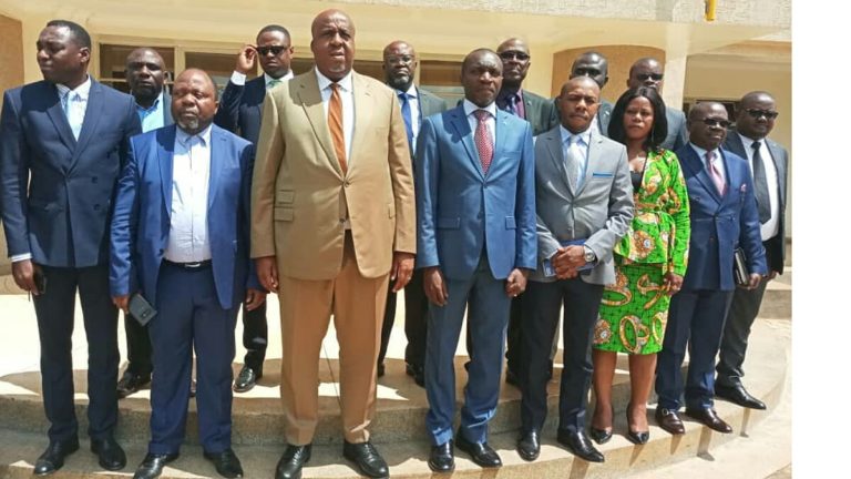 e ministre des affaires foncières au sud kivu