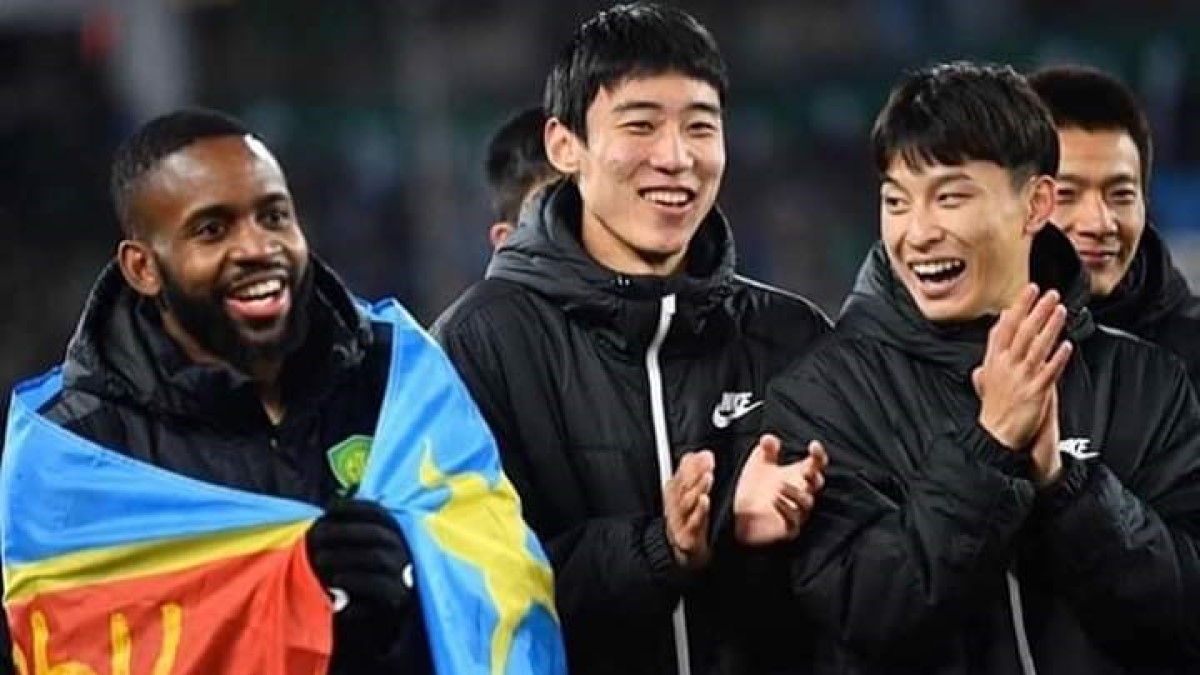 Football: Cédric Bakambu deuxième du Championnat de Chine avec le Beijing Guoan