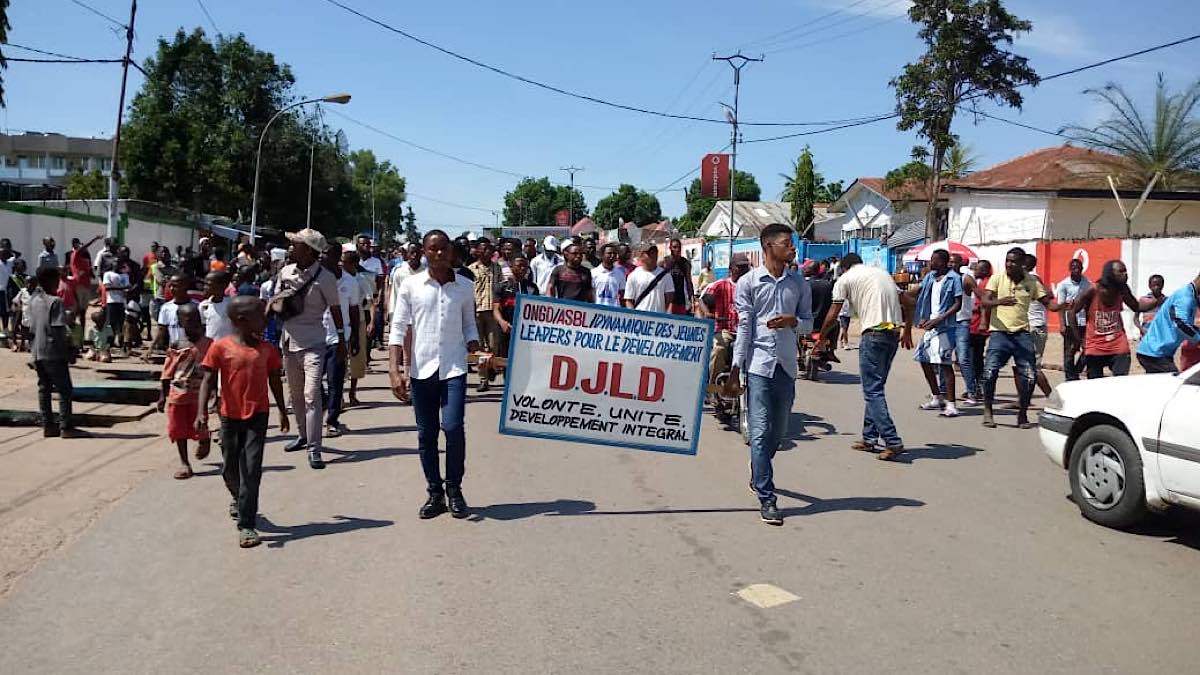 F4131B3B B13E 4869 A718 75C31405A240