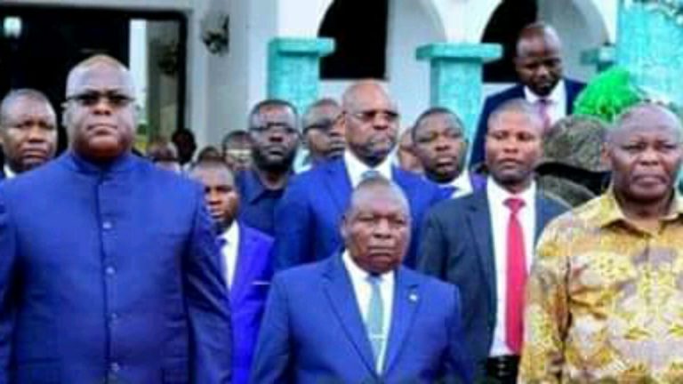 Félix Tshisekedi reçu à Nkamba par Simon Kimbangu Kiangani