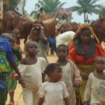 Beni Mantumbi et Mamove se vident