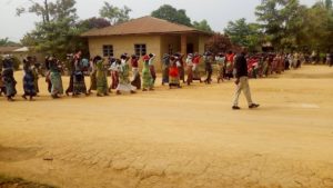 Beni : les femmes d'Oïcha dans la rue