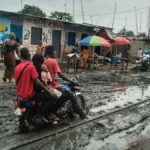 Kinshasa Après la pluie , les usagers de la route de la paix peinent à circuler