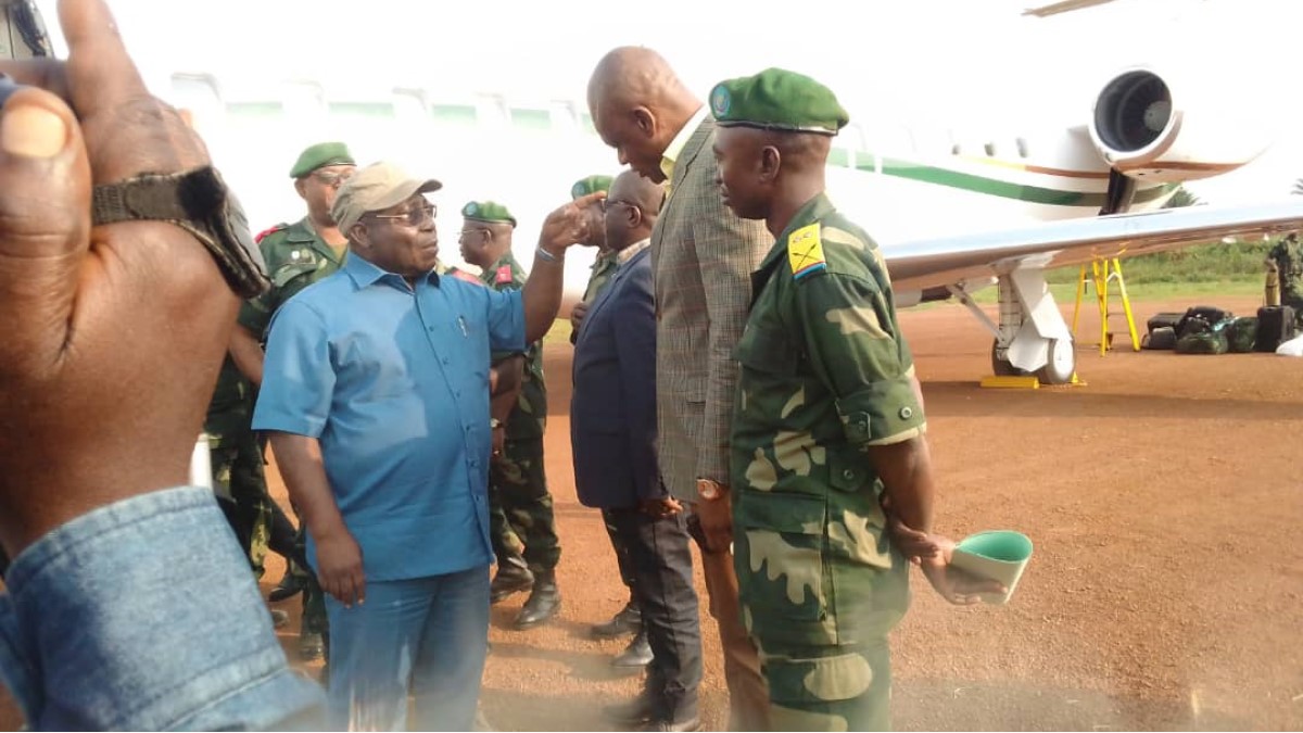RDC – Assaut final contre les ADF : Ngoyi Mukena déjà à Beni pour le contrôle et l’inspection des troupes engagées dans les opérations