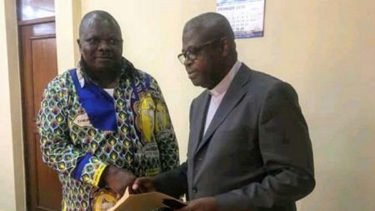 Abbé Donatien NShole et Lisanga Bonganga