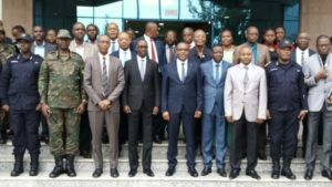 Coopération le gouverneur du Sud-Kivu et de la province de l'Ouest du Rwanda