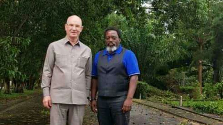 J. Kabila et le diplomate de l'UA