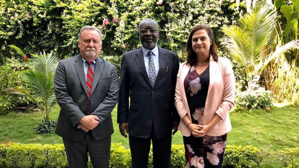 TTunda Kasende Peter J Ainsworth en RDC