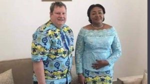 Denise Nyakeru et Hammer