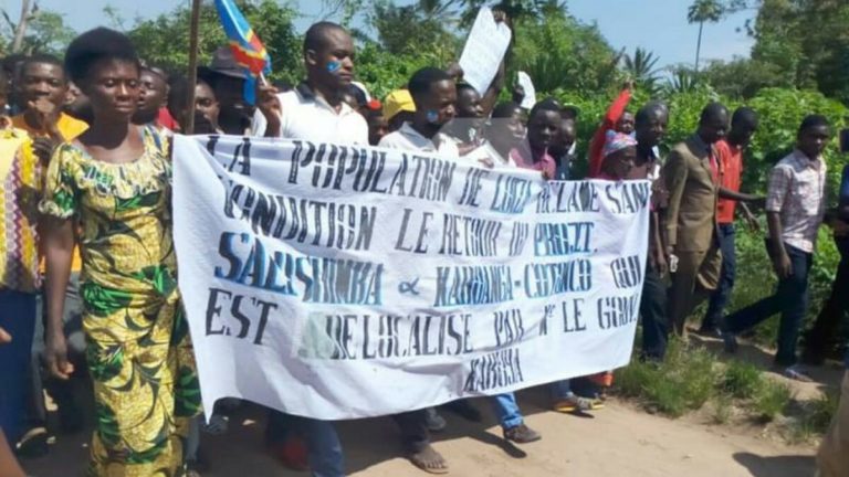 A Luiza, manifestation pour exiger notamment l'annexion de leur territoire