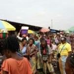 Confinement à Kinshasa certains Kinois s'approvisionnent dans