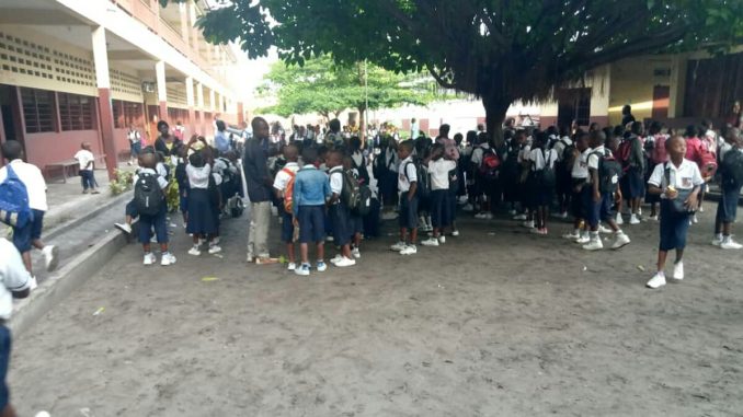 Kinshasa - Fermeture momentanée des écoles Kinshasa - Fermeture momentanée des écoles