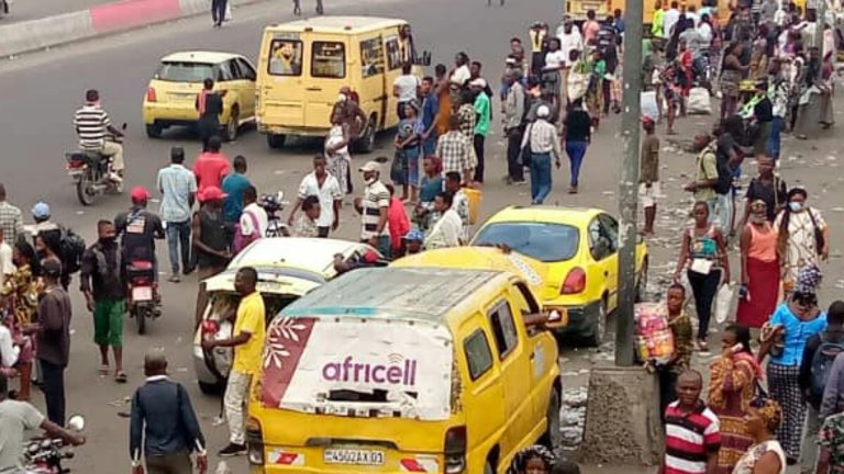 port de masque à Kinshasa