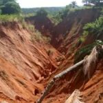 Kananga : L'avenue de l'aéroport sur la RN1 en voie de se couper