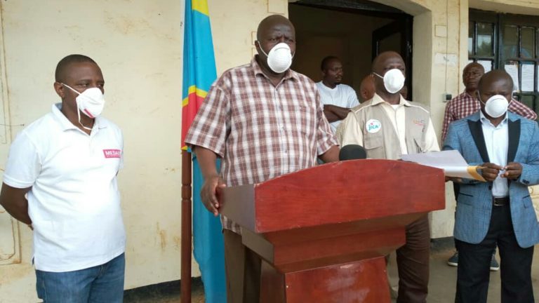 Maire de beni et DR jhon