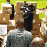 NEST CONSTRUCTION SARL" a fait un don des masques, gants et appareils respiratoires