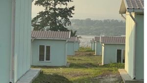 maisons préfabriquées au camp colonel Tshatshi.