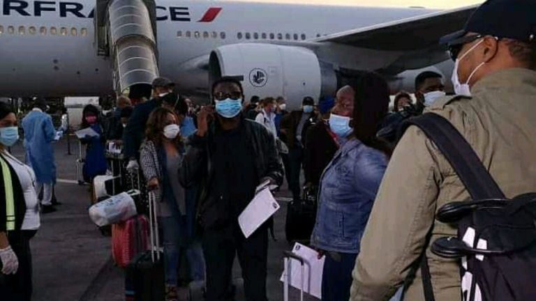 le gouvernement rapatrie 111 Congolais en provenance de Paris et Bruxelles