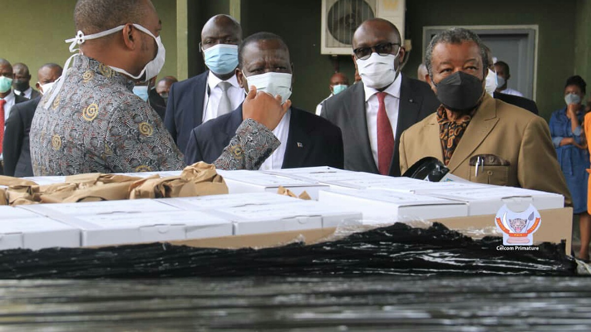 Le gouvernement remet à l'INRB des kits de dépistage rapide