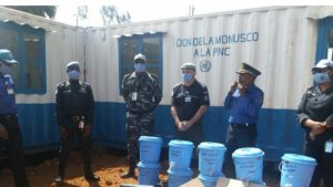 Butembo, l'UNPOL dote la PNC de 400 masques et d'un kit lave-mains