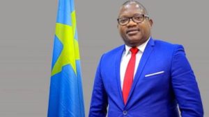 ministre de la formation professionnel John Ntumba