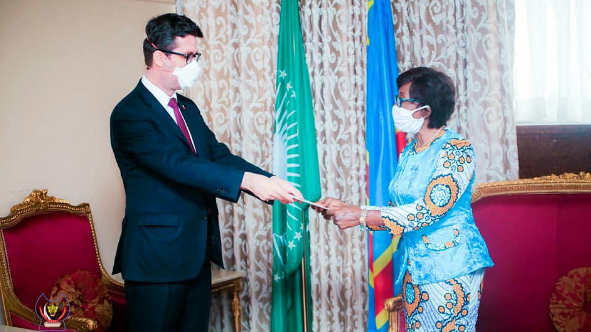 Marie Nzeza et Nicolas Simard