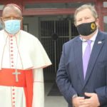 le Cardinal Fridolin Ambongo et Mike hammer