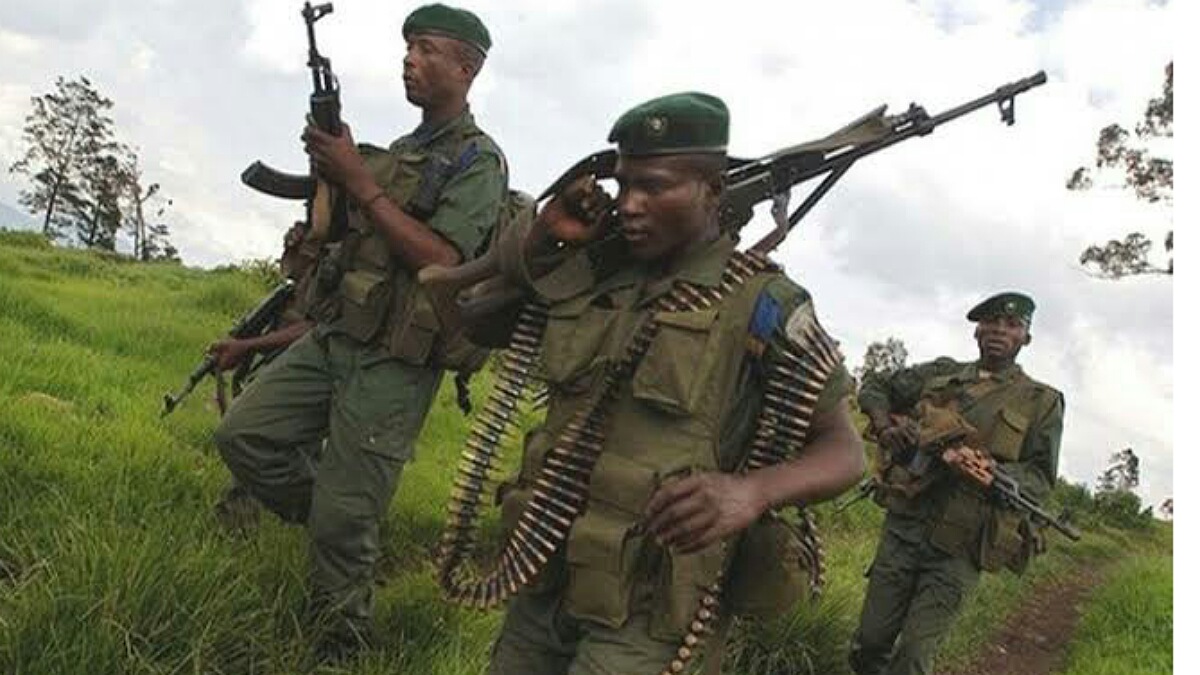 Sud-kivu : 5 éléments du groupe “RENE” neutralisés et plusieurs minutions récupérées par l’armée à Uvira