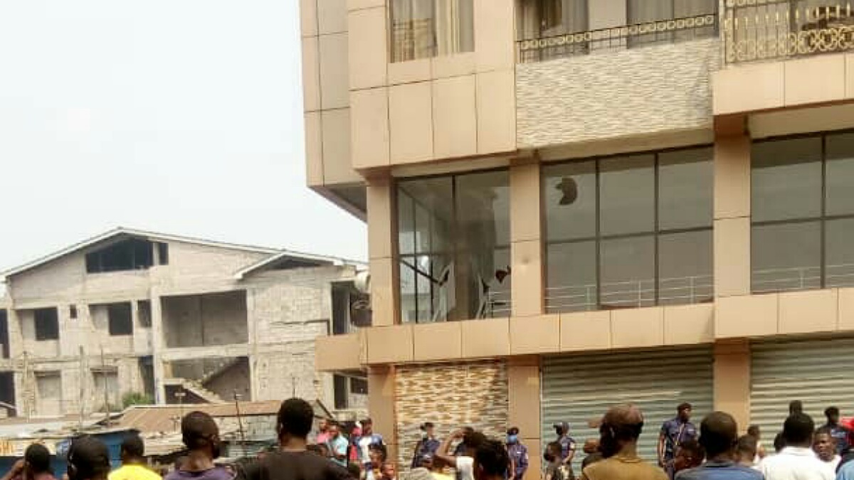 Manifestations contre les réformes judiciaires : ciblé par les militants UDPS, un immeuble appartenant à Shadary sauvé de justesse