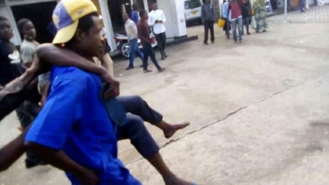 Goma : un policier tire sur un jeune homme pour n'avoir pas porté son masque