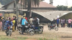 siège pprd 6em rue saccagé