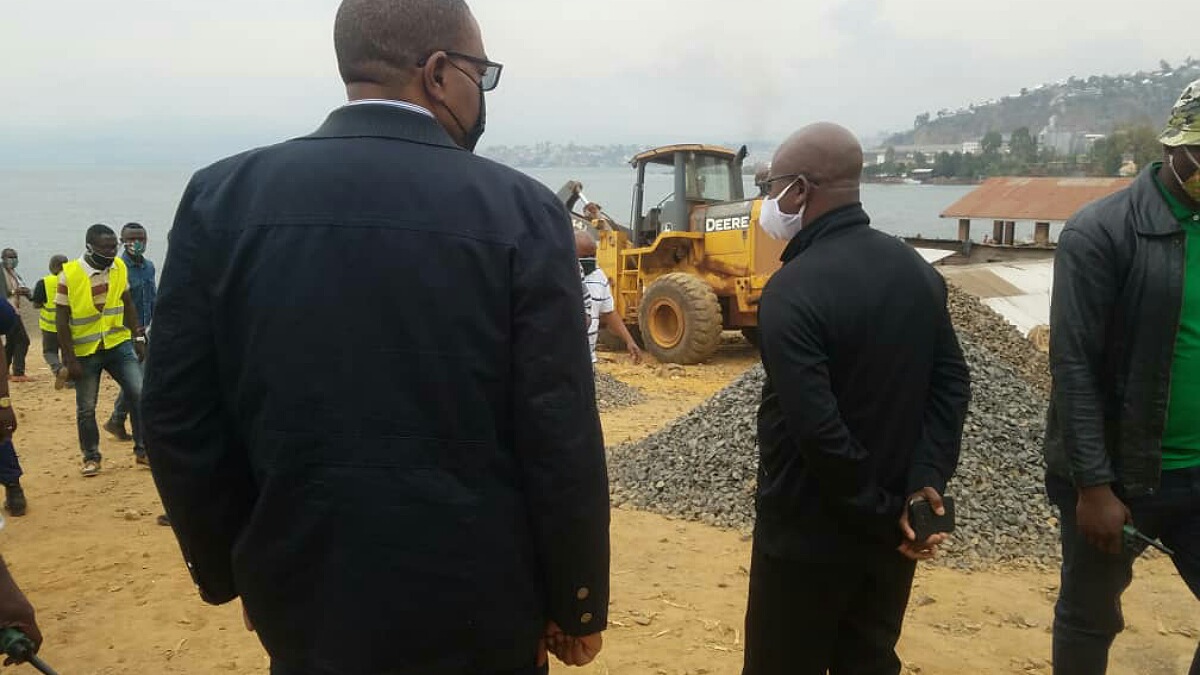 bukavu Le gouverneur Ngwabidje a donné le go de démolition des maisons construites anarchiquement