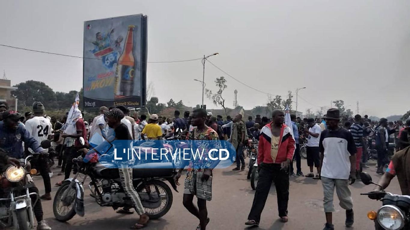 Manifestations anti-Malonda à Kinshasa : “On a tué 3 personnes au milieu de nous. On exige la démission du ministre de l’intérieur “, a dit Augustin Kabuya