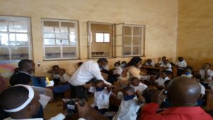 Sud-Kivu La ministre provinciale de l'EPST a procédé à la distribution symbolique des masques