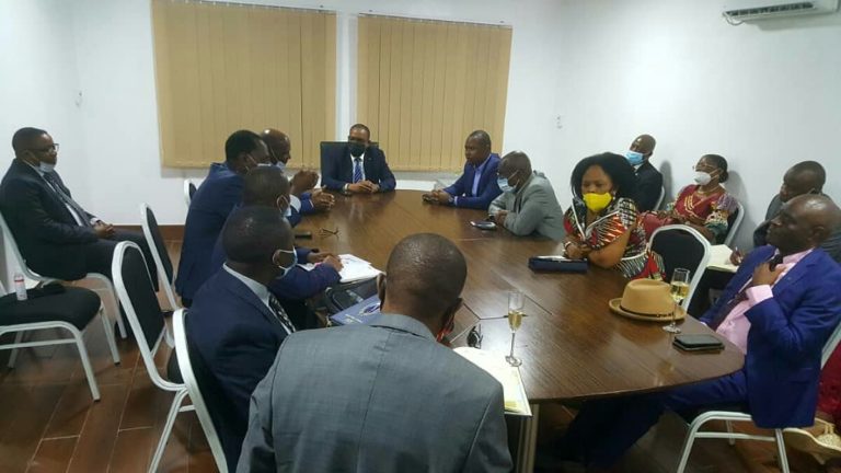 le gouverneur Ngwabidje et les élus nationaux sud kivu