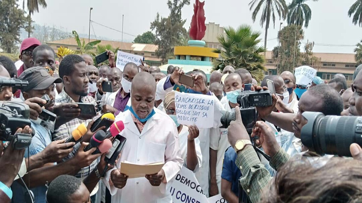 Sud-Kivu : Les infirmiers étaient dans la rue pour réclamer la majoration de la prime et du salaire 1 Sud-Kivu : Les infirmiers étaient dans la rue pour réclamer la majoration de la prime et du salaire