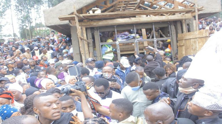 Butembo des habitants cassent un mausolée et manipulent le corps d'un pasteur confirmé positif