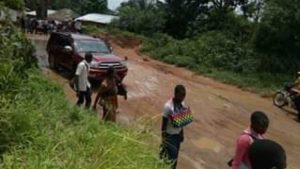 Deux filles de 18 ans relâchées après 3 jours de leur kidnapping à Tshisalambwa