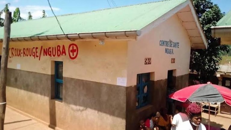santé Croix Rouge, situé à Nguba