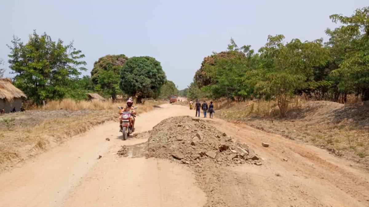 RN5 entre Uvira et Fizi